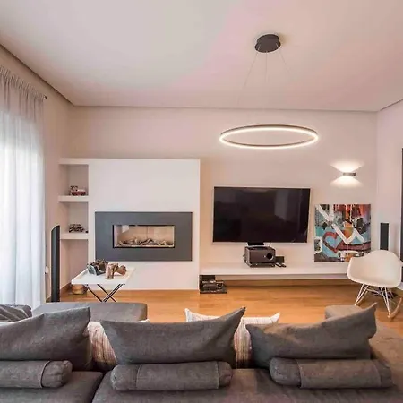 Luxury Living Apartment-3